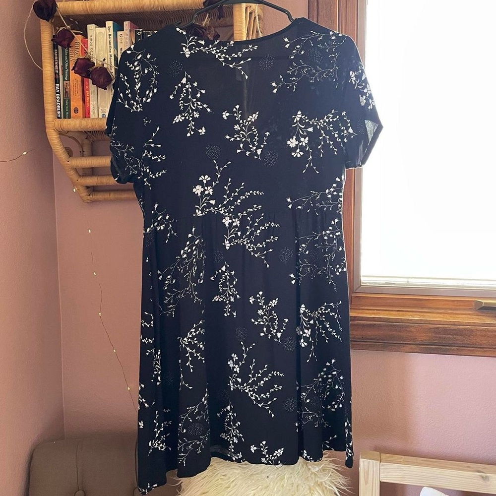 Black Babydoll style dress M - Picture 2 of 4
